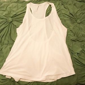 Fabletics Tops - Fabletics white workout sol tank top Fabletics Tops - Fabletics white workout sol tank top